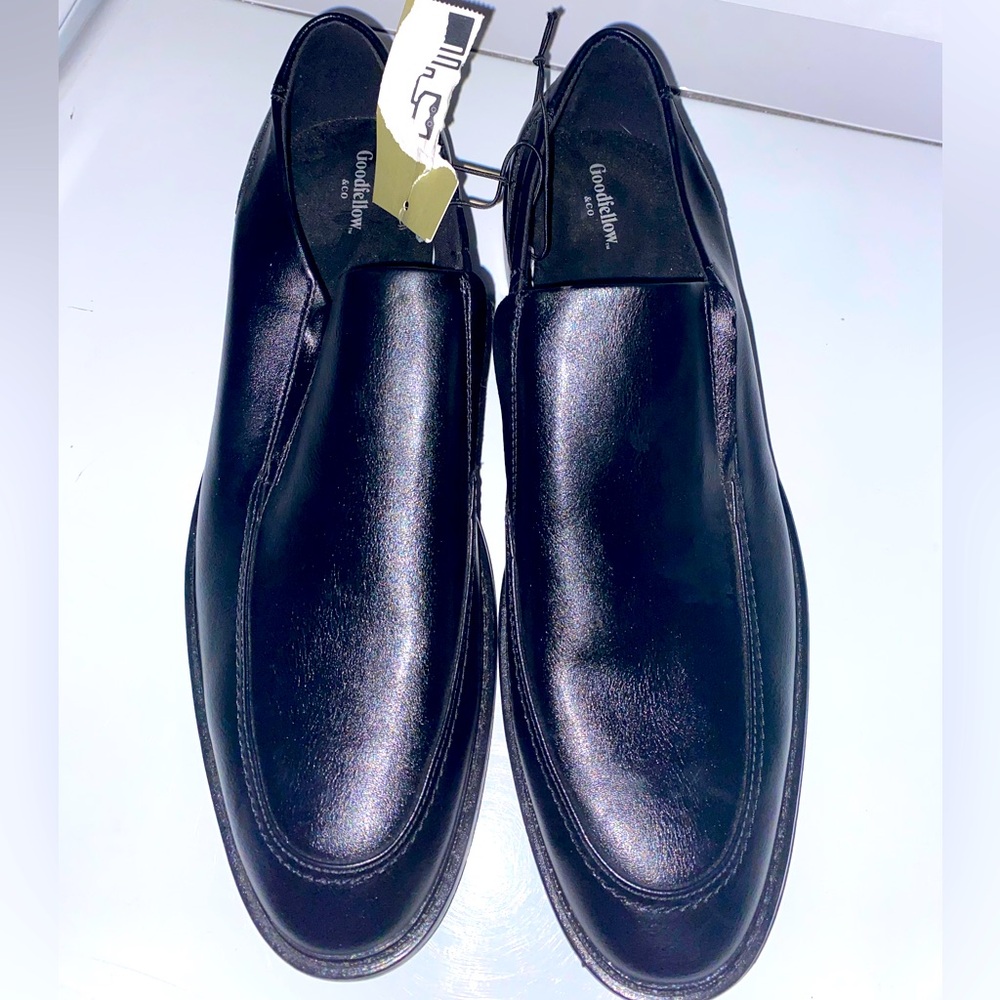 Men’s size 11 Goodfellow Loafers NWT